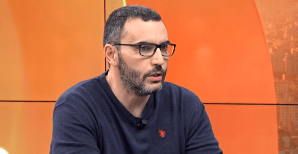 Arlind Qori levizja bashke